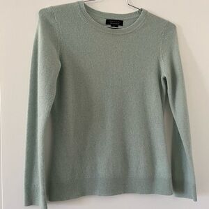 Tahari Sweater Womens Small Cashmere Crew Neck Pale Mint Green Pullover Pastel